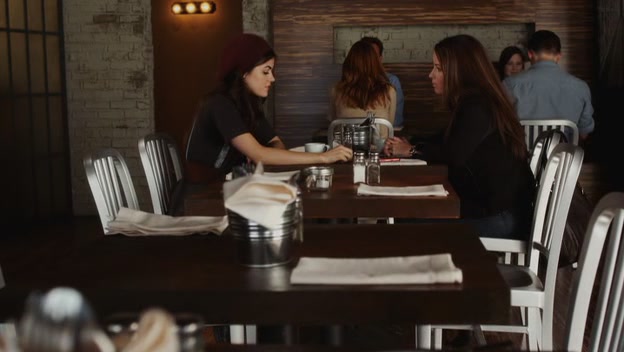 Charmed-Online-dot-net_PrettyLittleLiars1x10KeepYourFriendsClose1366.jpg