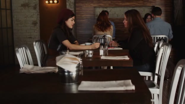 Charmed-Online-dot-net_PrettyLittleLiars1x10KeepYourFriendsClose1367.jpg
