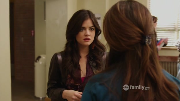 Charmed-Online-dot-net_PrettyLittleLiars1x16JeSuisUneAmie0423.jpg