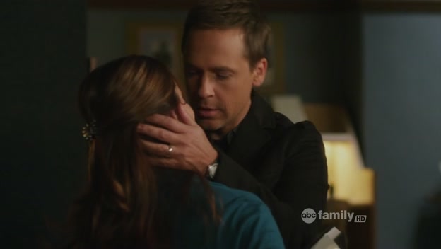 Charmed-Online-dot-net_PrettyLittleLiars1x16JeSuisUneAmie1264.jpg
