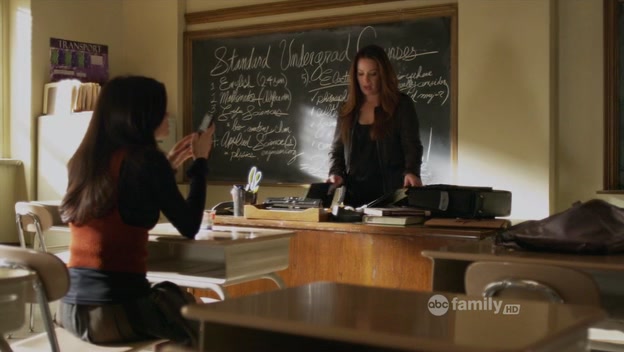 Charmed-Online-dot-net_PrettyLittleLiars1x20SomeonetoWatchOverMe0532.jpg