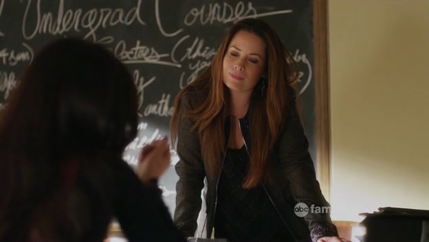 Charmed-Online-dot-net_PrettyLittleLiars1x20SomeonetoWatchOverMe0545.jpg