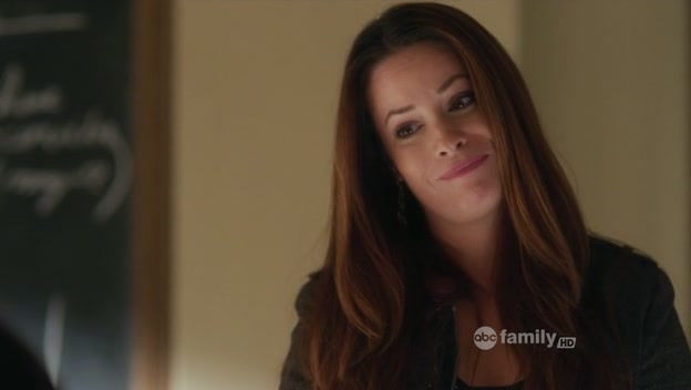 Charmed-Online-dot-net_PrettyLittleLiars1x20SomeonetoWatchOverMe0576.jpg