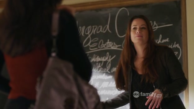 Charmed-Online-dot-net_PrettyLittleLiars1x20SomeonetoWatchOverMe0607.jpg