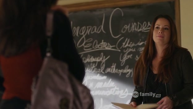 Charmed-Online-dot-net_PrettyLittleLiars1x20SomeonetoWatchOverMe0608.jpg