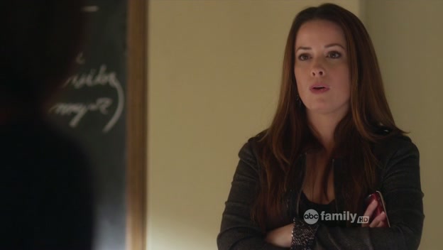 Charmed-Online-dot-net_PrettyLittleLiars1x20SomeonetoWatchOverMe0622.jpg