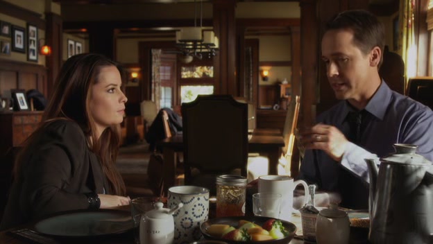 Charmed-Online-dot-net_PrettyLittleLiars1x22ForWhomtheBellTolls0162.jpg
