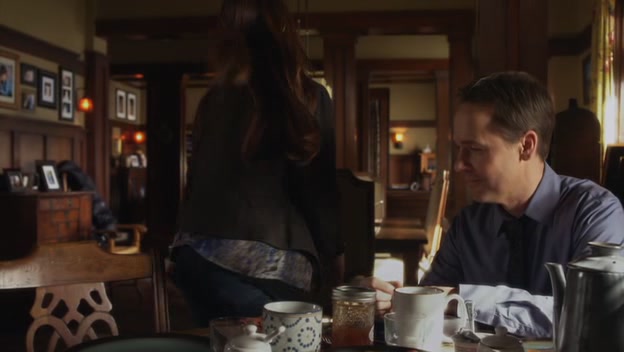 Charmed-Online-dot-net_PrettyLittleLiars1x22ForWhomtheBellTolls0169.jpg