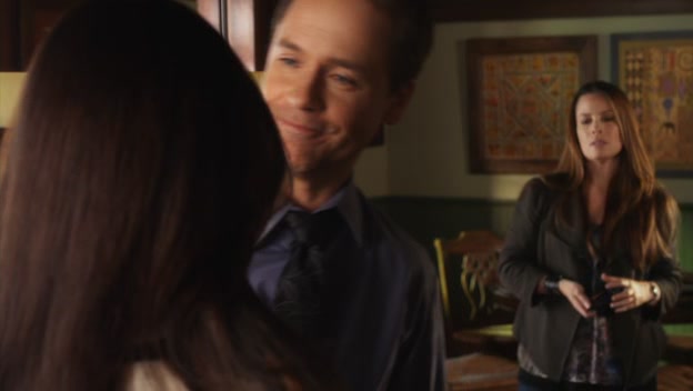 Charmed-Online-dot-net_PrettyLittleLiars1x22ForWhomtheBellTolls0198.jpg