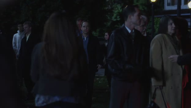 Charmed-Online-dot-net_PrettyLittleLiars1x22ForWhomtheBellTolls2375.jpg