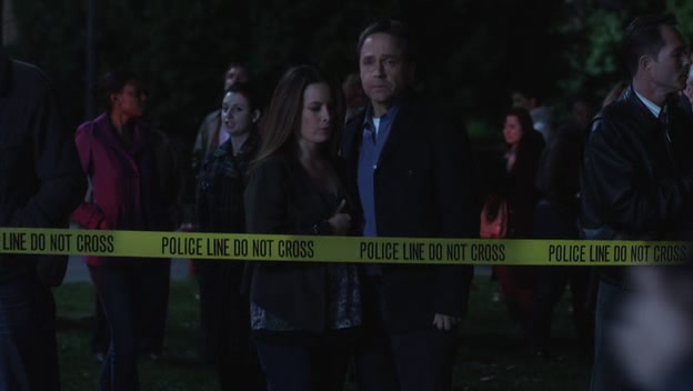 Charmed-Online-dot-net_PrettyLittleLiars1x22ForWhomtheBellTolls2385.jpg