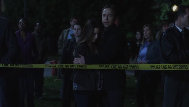 Charmed-Online-dot-net_PrettyLittleLiars1x22ForWhomtheBellTolls2387.jpg