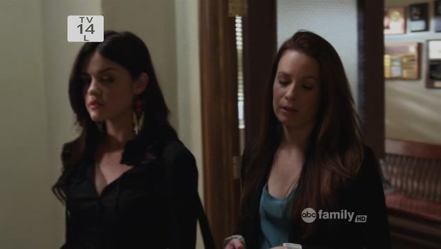 Charmed-Online-dot-net_PrettyLittleLiars-201ItsAlive0442.jpg