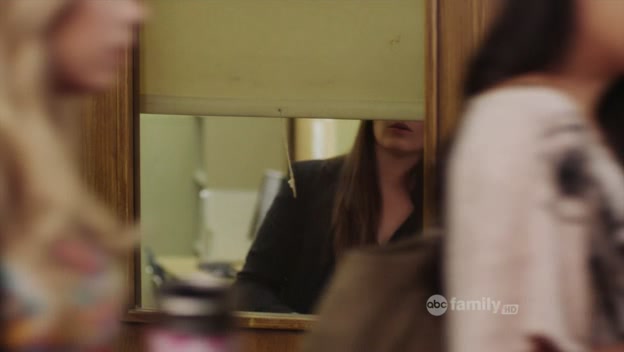 Charmed-Online-dot-net_PrettyLittleLiars2x04BlindDates0482.jpg