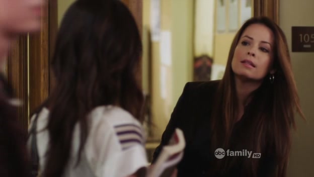 Charmed-Online-dot-net_PrettyLittleLiars2x04BlindDates0483.jpg