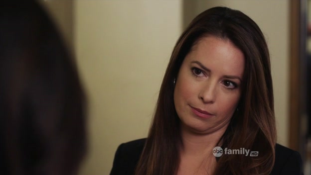Charmed-Online-dot-net_PrettyLittleLiars2x04BlindDates0527.jpg
