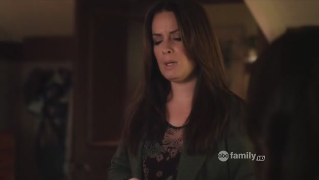 Charmed-Online-dot-net_PrettyLittleLiars-206NeverLettingGo0294.jpg