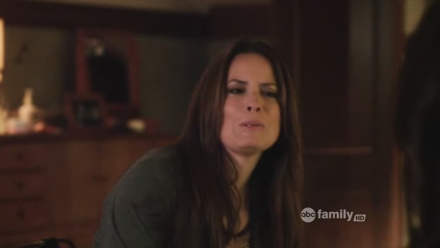 Charmed-Online-dot-net_PrettyLittleLiars-206NeverLettingGo0296.jpg