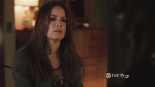 Charmed-Online-dot-net_PrettyLittleLiars-206NeverLettingGo0310.jpg