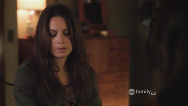 Charmed-Online-dot-net_PrettyLittleLiars-206NeverLettingGo0331.jpg