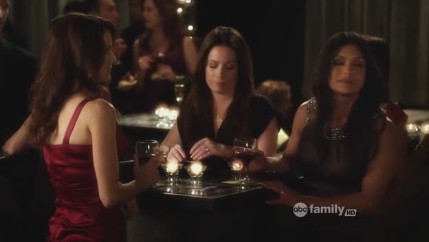 Charmed-Online-dot-net_PrettyLittleLiars-206NeverLettingGo0419.jpg