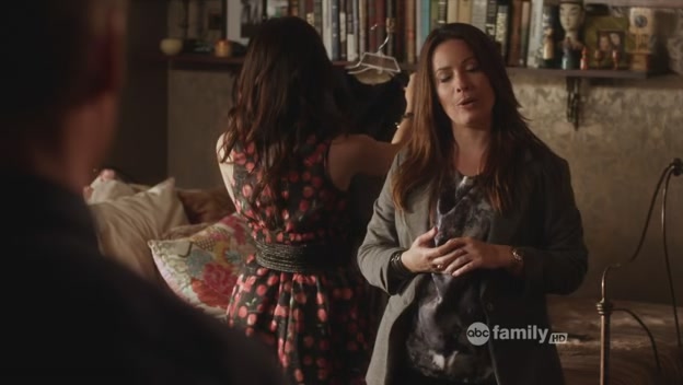 Charmed-Online-dot-net_PrettyLittleLiars-207SurfaceTension0109.jpg