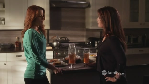 Charmed-Online-dot-net_PrettyLittleLiars-207SurfaceTension0364.jpg