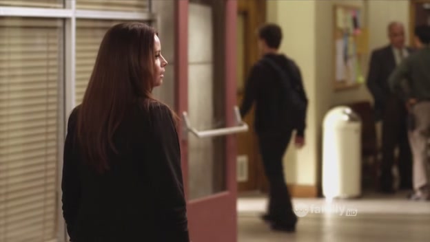 Charmed-Online-dot-net_PrettyLittleLiars-208SaveTheDate0647.jpg