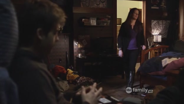 Charmed-Online-dot-net_PrettyLittleLiars-208SaveTheDate1514.jpg