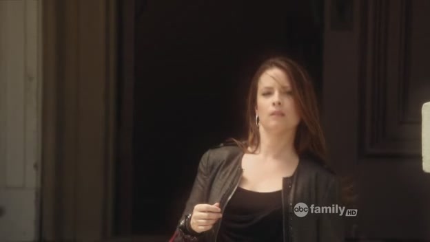 Charmed-Online_dot_net-PrettyLittleLiars-210TouchedByAnANgel1534.jpg