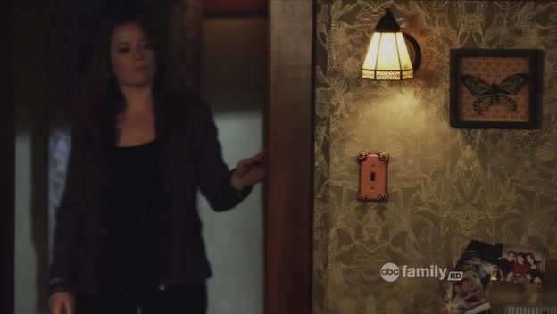 Charmed-Online_dot_net-PrettyLittleLiars-210TouchedByAnANgel2059.jpg