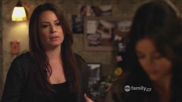 Charmed-Online_dot_net-PrettyLittleLiars-210TouchedByAnANgel2114.jpg