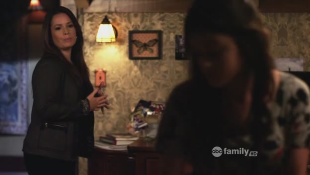Charmed-Online_dot_net-PrettyLittleLiars-210TouchedByAnANgel2130.jpg