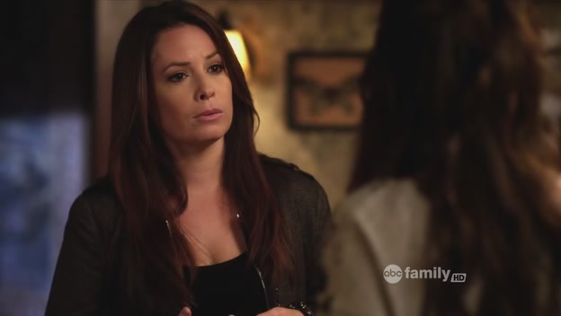 Charmed-Online_dot_net-PrettyLittleLiars-210TouchedByAnANgel2163.jpg