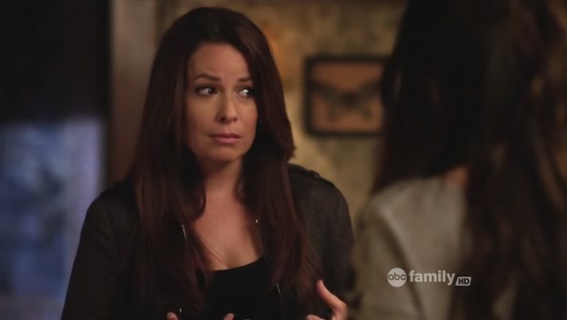 Charmed-Online_dot_net-PrettyLittleLiars-210TouchedByAnANgel2189.jpg