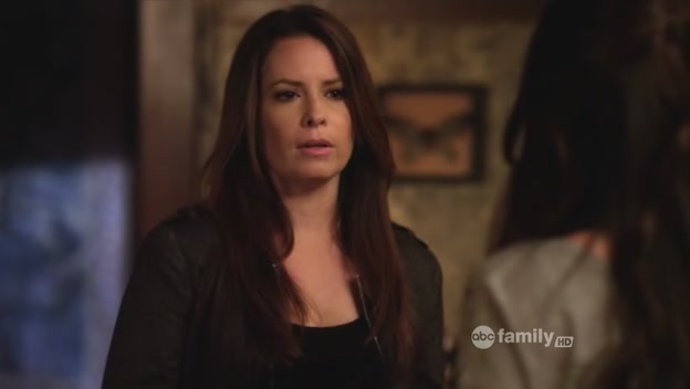 Charmed-Online_dot_net-PrettyLittleLiars-210TouchedByAnANgel2205.jpg