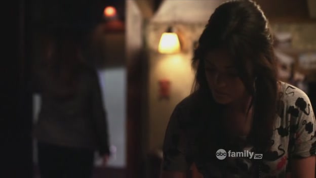 Charmed-Online_dot_net-PrettyLittleLiars-210TouchedByAnANgel2227.jpg