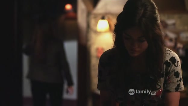 Charmed-Online_dot_net-PrettyLittleLiars-210TouchedByAnANgel2228.jpg