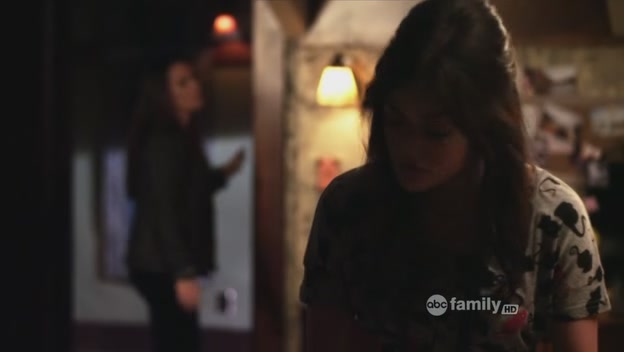Charmed-Online_dot_net-PrettyLittleLiars-210TouchedByAnANgel2229.jpg