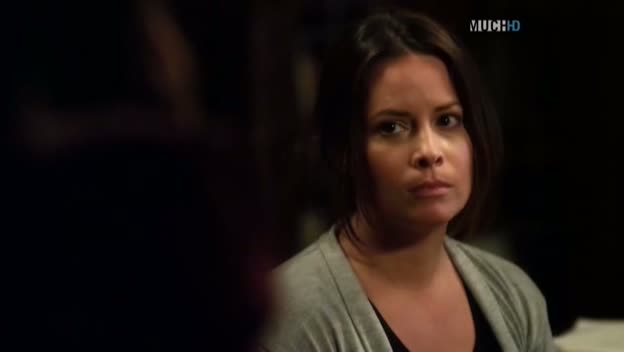 Charmed-Online_dot_net-PrettyLittleLiars-211IMustConfess0122.jpg