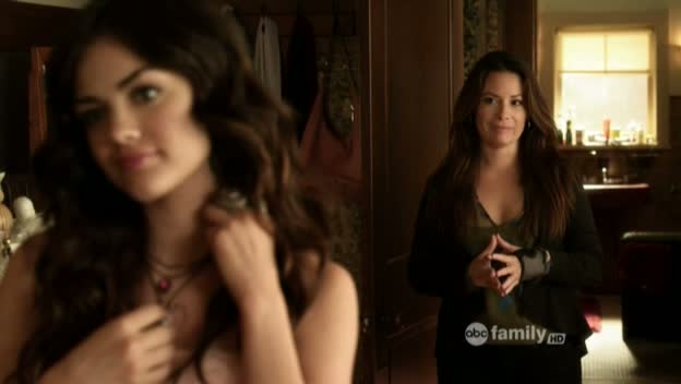Charmed-Online_dot_net-PrettyLittleLiars-212OverMyDead_Body00005.jpg