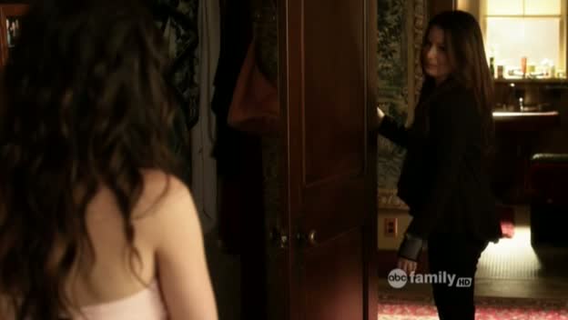 Charmed-Online_dot_net-PrettyLittleLiars-212OverMyDead_Body00034.jpg Charmed-Online_dot_net-PrettyLittleLiars-212OverMyDead_Body00034.jpg