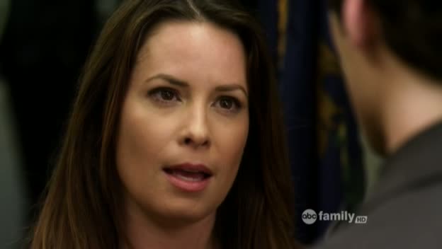 Charmed-Online_dot_net-PrettyLittleLiars-212OverMyDead_Body00072.jpg