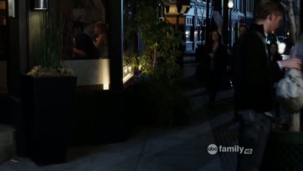 Charmed-Online_dot_net-PrettyLittleLiars-215AHotPieceOfA00183.jpg
