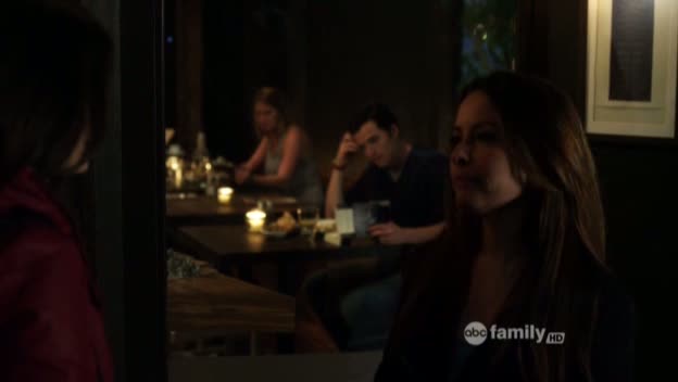 Charmed-Online_dot_net-PrettyLittleLiars-215AHotPieceOfA00200.jpg
