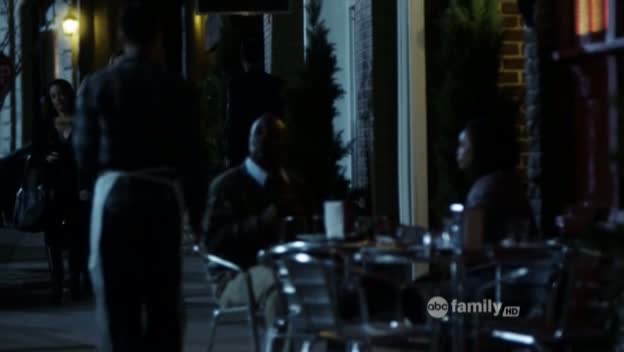 Charmed-Online_dot_net-PrettyLittleLiars-215AHotPieceOfA00203.jpg