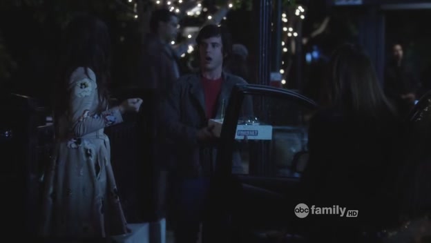 Charmed-Online_dot_net-PrettyLittleLiars-217TheBlondeLeadingTheBlind0105.jpg