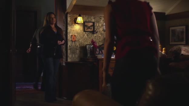 Charmed-Online_dot_net-PrettyLittleLiars-220CTRLA0128.jpg