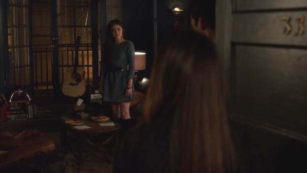 Charmed-Online_dot_net-PrettyLittleLiars-221BreakingTheCode0167.jpg