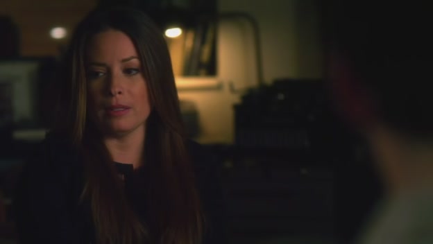 Charmed-Online_dot_net-PrettyLittleLiars-221BreakingTheCode0220.jpg